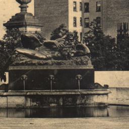 Fountain, Columbia College,...