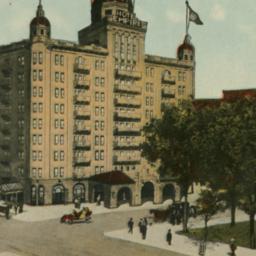 Hotel Empire (Lincoln Square)