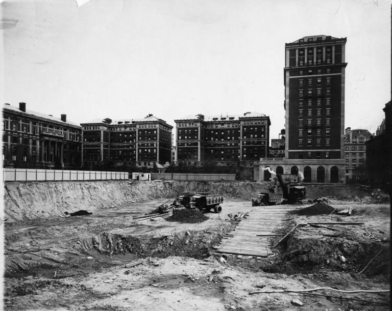 butler-library-construction-pit